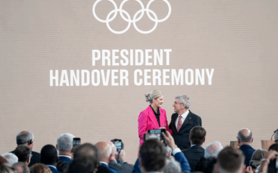 UNE PAGE D’HISTOIRE OLYMPIQUE AU CIO : THOMAS BACH PASSE LE RELAIS DE LA PRÉSIDENCE À KIRSTY COVENTRY